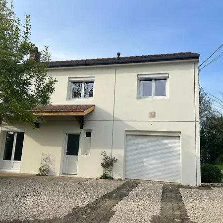 Les Magnolias A 5 Minutes Du Du Der * Ambrieres