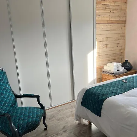 Les Magnolias A 5 Minutes Du Du Der Holiday home